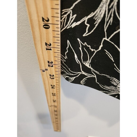 White House Black Market The Printed Crop Flare Sz 8 Resort Cruise - Picture 6 of 9